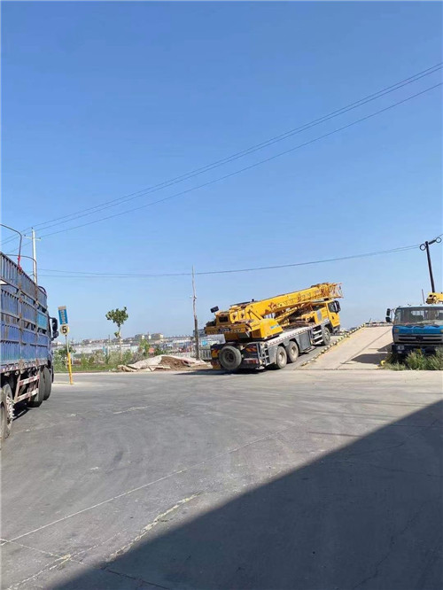 沙河口区25吨吊车的租赁价格大概是多少？